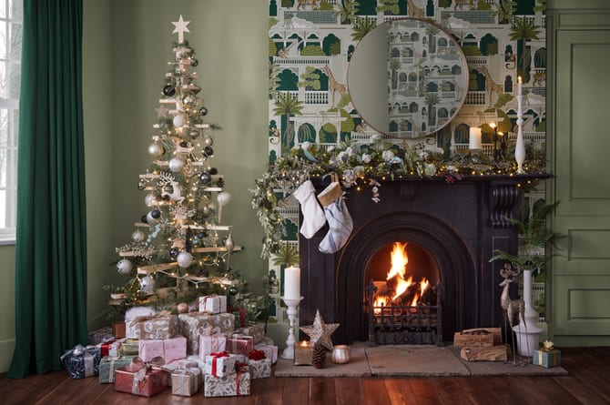 Christmas Fireplace Cameo resized